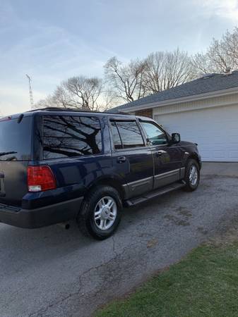 2004 Ford Expedition Really nice! for sale in Manteno, IL – photo 3