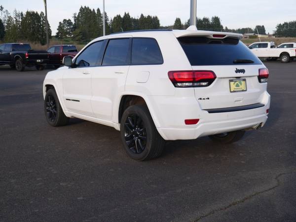 2017 Jeep Grand Cherokee Laredo 4x4 - - by dealer for sale in Bend, OR – photo 7