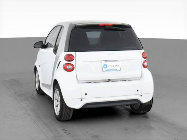 2013 smart fortwo Pure Hatchback Coupe 2D coupe White - FINANCE... for sale in Springfield, MA – photo 8