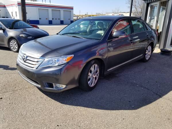 2011 Toyota Avalon limited Fargo for sale in Fargo, ND – photo 2