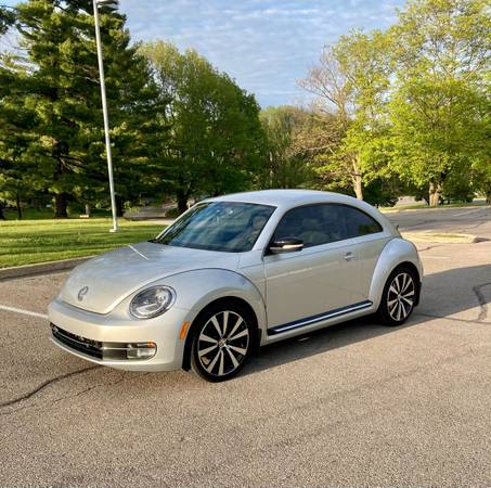 2012 Volkswagen Beetle Turbo Coupe 6 Speed Manual Only 41k miles for sale in Des Moines, IA – photo 7
