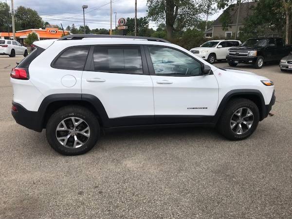 2016 Jeep Cherokee Trailhawk 4x4 - V6- Navigation - 12636 Miles. for sale in Wautoma, WI – photo 8