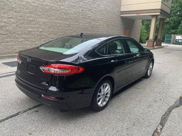 Wow! A 2019 Ford Fusion Hybrid with only 26,809 Miles-eastern CT -... for sale in New London, CT – photo 7
