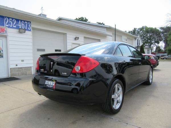 2008 Pontiac G6 4dr Sdn - cars & trucks - by dealer - vehicle... for sale in Waterloo, IA – photo 3