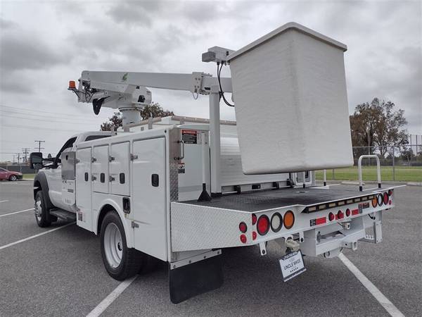 2012 Ford F550 bucket 35Ft, new engine 5 years warraty, 6 8 gas - cars for sale in SANTA ANA, NV – photo 9