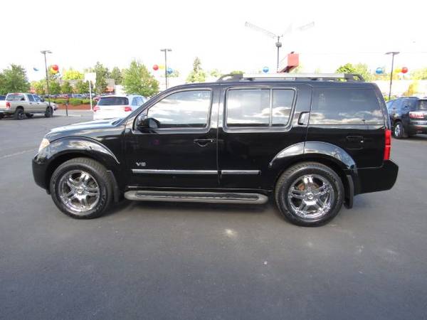 08 Nissan Pathfinder LE *4WD* V8! BLACK LEATHER! 3RD ROW! Weekend sale for sale in Portland, OR – photo 2