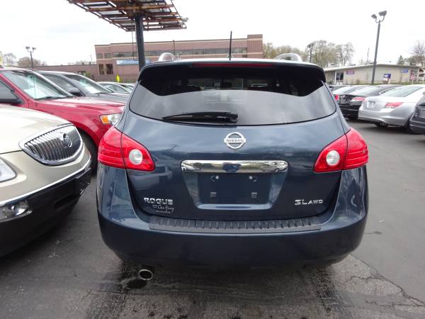 2012 Nissan Rogue SL AWD Nav Back up camera Heated for sale in West Allis, WI – photo 16