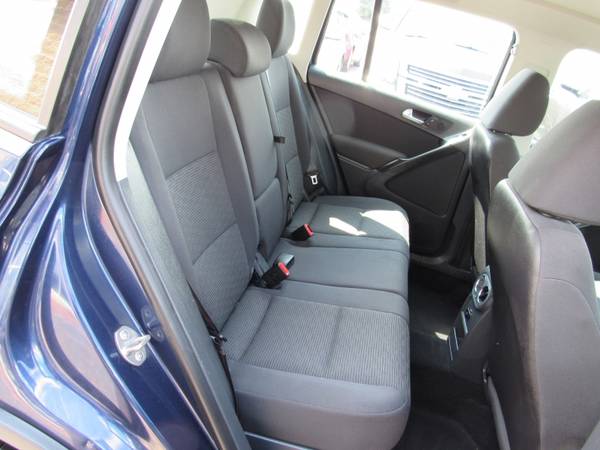2012 Volkswagen Tiguan 4Motion - cars & trucks - by dealer - vehicle... for sale in Rockford, WI – photo 19