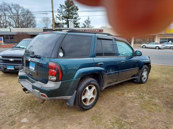 2005 chevrolet trailblazer - - by dealer - vehicle for sale in New Haven, CT – photo 3