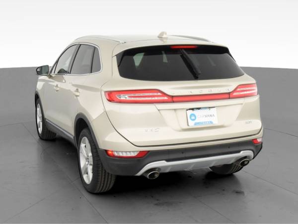 2017 Lincoln MKC Premiere Sport Utility 4D suv Gold - FINANCE ONLINE... for sale in Saint Louis, MO – photo 8