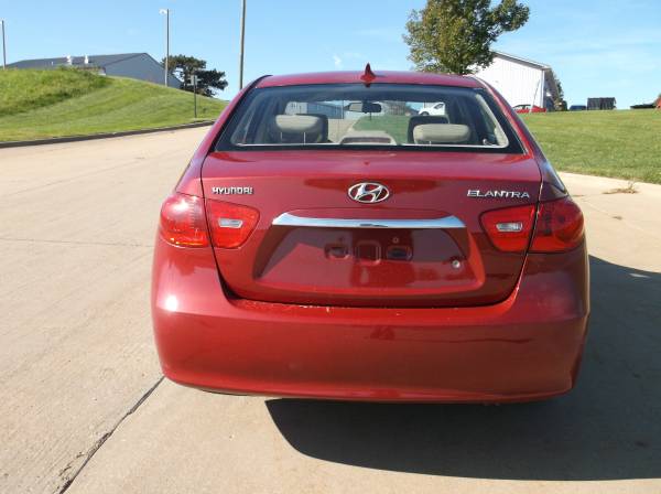2010 Hyundai Elantra for sale in Iowa City, IA – photo 4