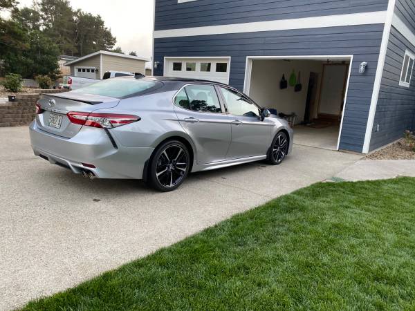 2018 Toyota Camry - cars & trucks - by dealer - vehicle automotive... for sale in Florence, OR – photo 3