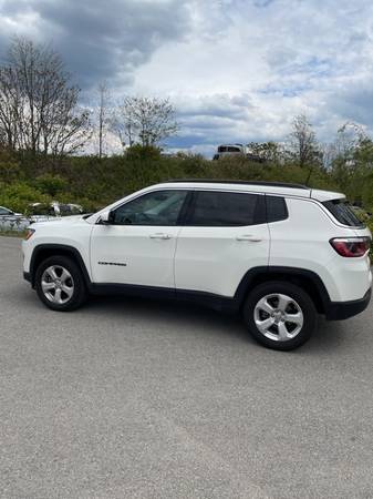 2018 Jeep Compass Latitude suv White Clearcoat - - by for sale in Other, PA – photo 3