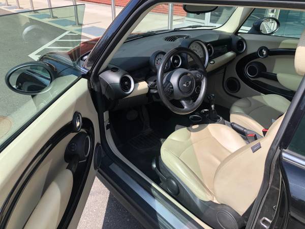 2011 Mini Cooper Clubman, 3 door, clean carfax, low miles - cars & for sale in Stratford, CT – photo 5