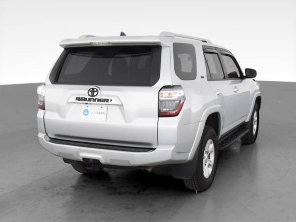 2017 Toyota 4Runner SR5 Sport Utility 4D suv Silver - FINANCE ONLINE... for sale in Saint Louis, MO – photo 10