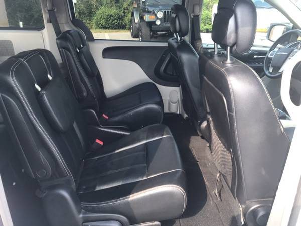 2016 Chrysler Town Country Touring for sale in Maryville, TN – photo 13
