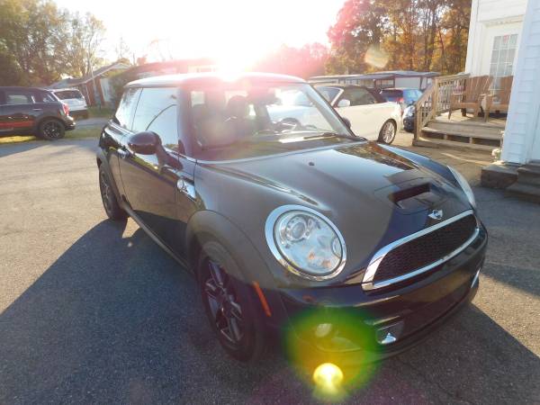 2011 Mini Cooper S 6 speed - cars & trucks - by dealer - vehicle... for sale in Mooresville, NC – photo 3