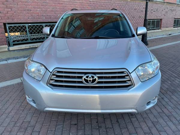 2010 TOYOTA HIGHLANDER SE 4X4 SUV. 3RD ROW! ONE OWNER! NO ACCIDENTS!... for sale in Wichita, KS – photo 2