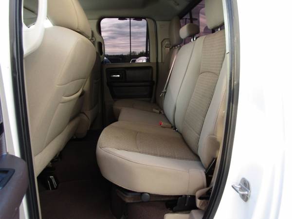 2011 Ram 1500 4WD Quad Cab 140.5" SLT - cars & trucks - by dealer -... for sale in Watauga (N. Fort Worth), TX – photo 21