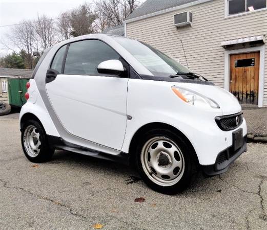 2013 Smart Passion fortwo Hatchback Leather All Power Clean - cars & for sale in Hampton Falls, MA – photo 2