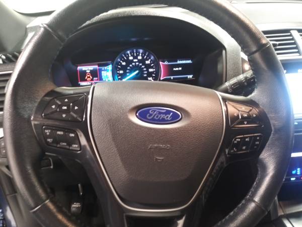 2018 FORD EXPLORER - P11998 - cars & trucks - by dealer - vehicle... for sale in Nampa, ID – photo 5