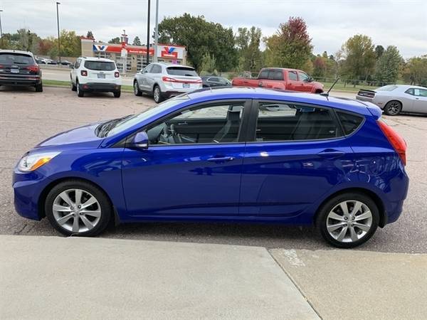 2014 Hyundai Accent SE*** Sunroof! Bluetooth! *** for sale in Sioux Falls, SD – photo 6