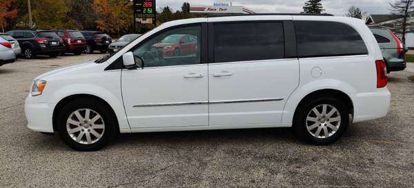 2014 Chrysler Town Country 4dr Wgn Touring - cars & trucks - by... for sale in Oconomowoc, WI – photo 6