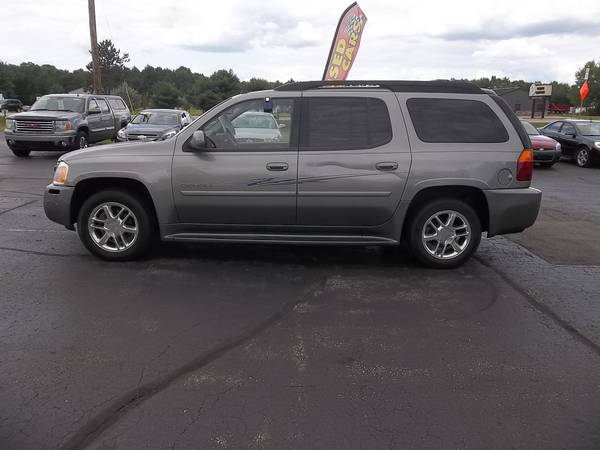 2006 GMC ENVOY XL DENALI- LOADED ALL BELLS AND WHISTLES - cars &... for sale in Tomah, WI – photo 2