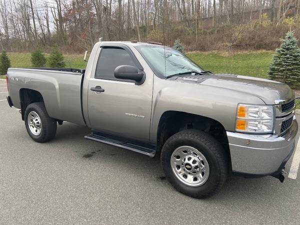 2014 Chevy 2500HD 4x4 W/ Plow - cars & trucks - by owner - vehicle... for sale in Berkeley Heights, NJ – photo 3