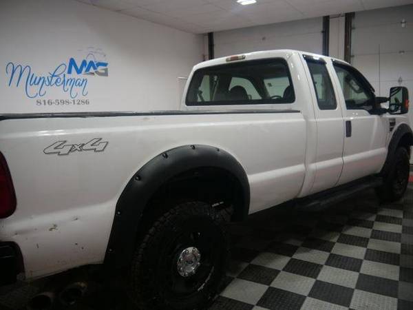 2010 Ford Super Duty F-350 F350 F 350 SRW XL Pickup 4D 8 ft for sale in BLUE SPRINGS, MO – photo 11