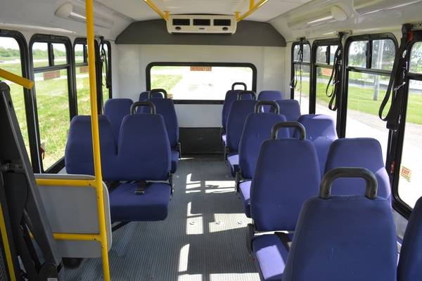 13-18 Passenger Ford Paratransit Shuttle Buses - BOTH GAS & DIESEL -... for sale in Crystal Lake, IL – photo 7