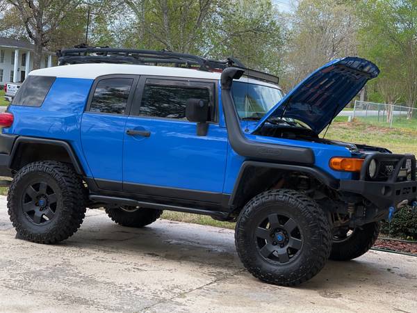 2007 Toyota FJ Cruiser - Ready for Adventure! - - by for sale in Easley, SC – photo 3