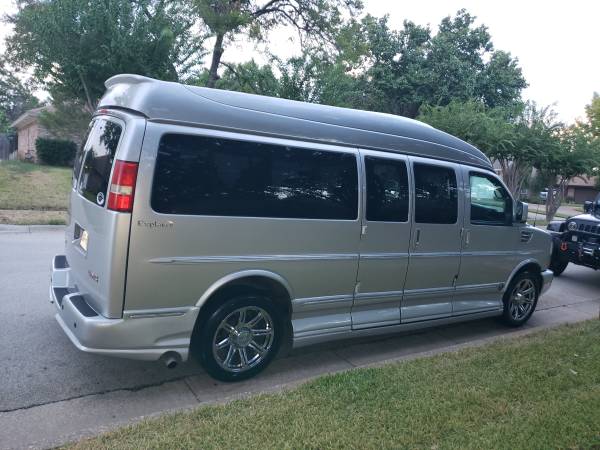 GMC 2500 9 Passenger Conversion Van for sale in Euless, TX – photo 4