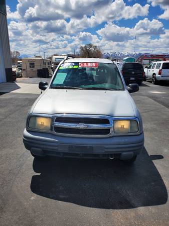 2003 chevrolet tracker - - by dealer - vehicle for sale in Pocatello, ID – photo 2