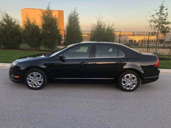 2011 Ford Fusion SE 118k Black On Black Clean Carfax for sale in Austin, TX – photo 2