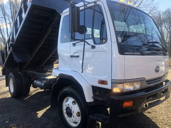 2000 Nissan ud 3300 dump for sale in NY, NY – photo 7