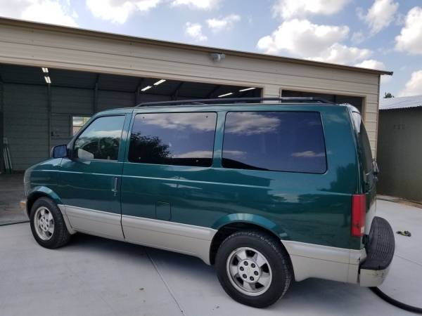 2003 Chevrolet Astro for sale in Liberty Hill, TX – photo 2