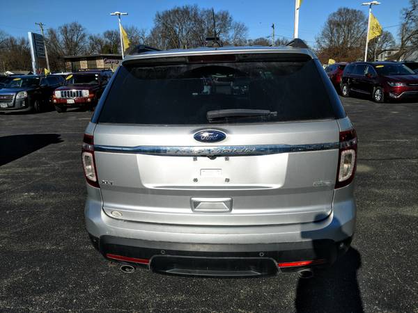 2013 Ford Explorer XLT 4×4 (Third Row Seating) - cars & trucks - by... for sale in Loves Park, IL – photo 2