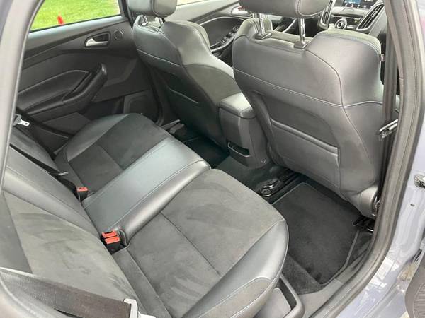 Wow! A 2017 Ford Focus TRIM with only 20, 149 Miles - Hartford for sale in South Windsor, CT – photo 15