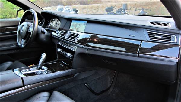 2012 BMW 750LI TURBO (ULTRA LUXURY AND M-SPORT PACKAGES, NAVIGATION)... for sale in Thousand Oaks, CA – photo 18