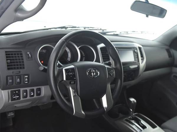 2015 Toyota Tacoma Double Cab Pickup 4D 5 ft pickup White - FINANCE for sale in Chattanooga, TN – photo 2