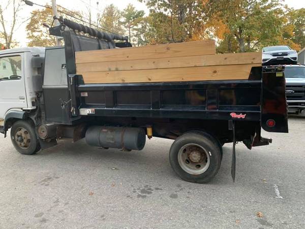 2002 Nissan UD dump truck for sale in HOLBROOK, MA – photo 5