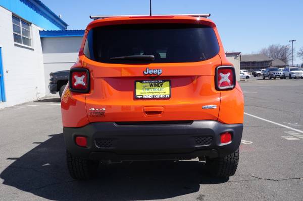 2018 Jeep Renegade Latitude 4X4 HEATED SEATS/LOW MILES - cars for sale in Kittitas, WA – photo 6