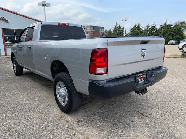 2014 RAM 3500 ST Crew Cab LWB 4WD for sale in Middleton, WI – photo 4