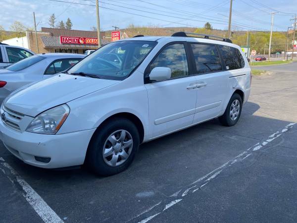 2008 Used Kia Sedona For Sale, Great Condition - - by for sale in binghamton, NY – photo 2
