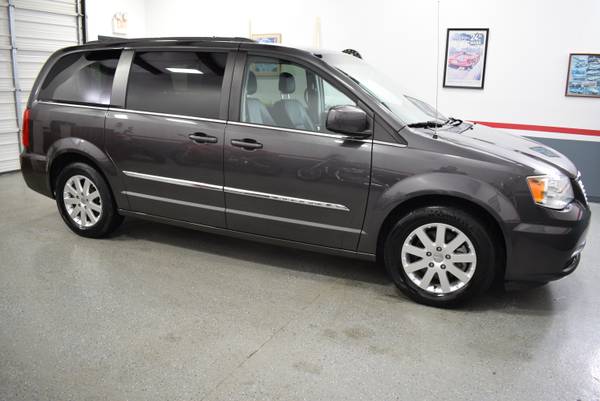 2013 CHRYSLER TOWN & COUNTRY TOURING for sale in Memphis, TN – photo 3