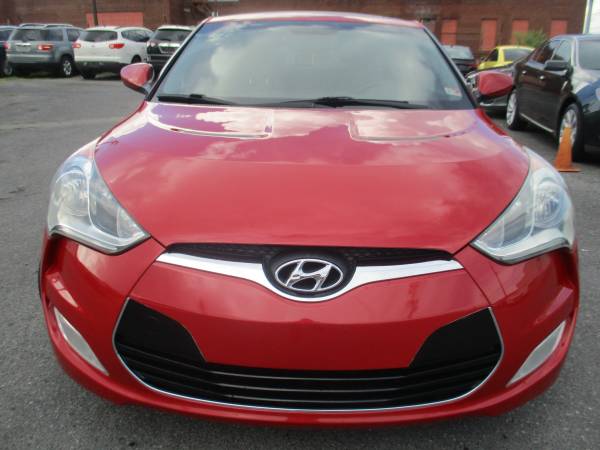 2013 Hyundai Veloster Base **3dr/Sunroof/Cold AC & Clean Title** -... for sale in Roanoke, VA – photo 2