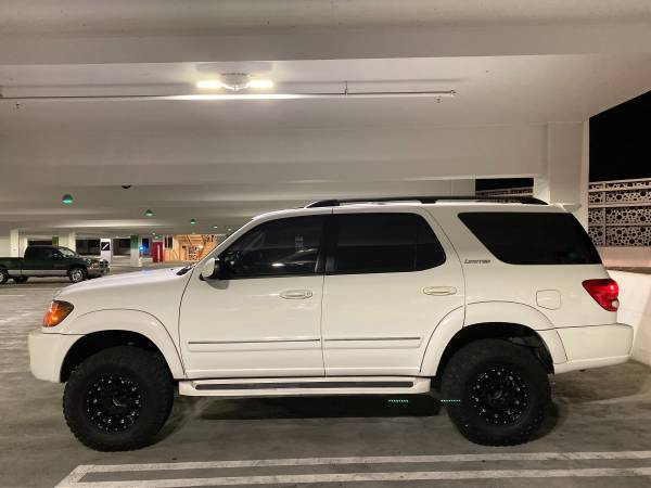 TOYOTA SEQUOIA LIMITED. 4X4. LOW MILES. for sale in Folsom, CA – photo 8