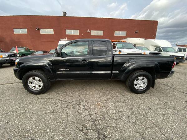 2010 Toyota Tacoma for sale in Bloomfield, NJ – photo 3