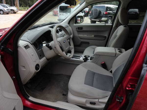 2008 Ford Escape XLT, v6, needs nothing, Maroon and Tan CLEAN - cars... for sale in Chapin, SC – photo 13